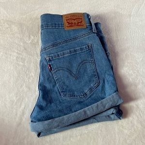 Womens Levi Shorts